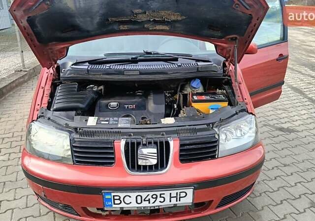 Красный Сеат Альхамбра, объемом двигателя 1.9 л и пробегом 357 тыс. км за 3599 $, фото 9 на Automoto.ua