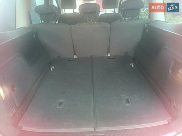 Красный Сеат Альхамбра, объемом двигателя 1.97 л и пробегом 220 тыс. км за 13500 $, фото 12 на Automoto.ua