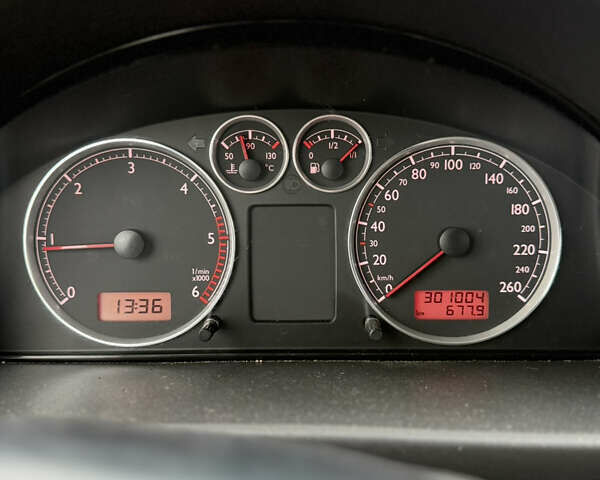 Сеат Альхамбра, объемом двигателя 1.9 л и пробегом 301 тыс. км за 5000 $, фото 9 на Automoto.ua