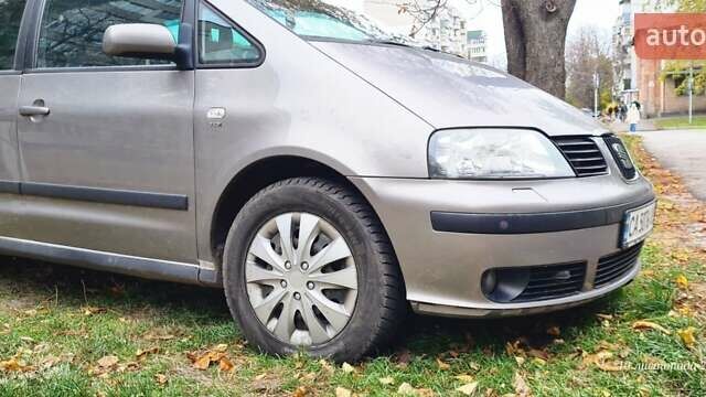 Сеат Альхамбра, объемом двигателя 1.9 л и пробегом 265 тыс. км за 6500 $, фото 7 на Automoto.ua