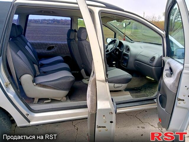 Сеат Альхамбра 1997 в Раздельной на Automoto.ua Серый Сеат Альхамбра, объемом двигателя 2 л и пробегом 426 тыс. км за 1999 $, фото 8 на Automoto.ua