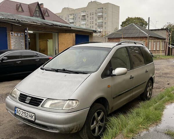 Серый Сеат Альхамбра, объемом двигателя 1.98 л и пробегом 400 тыс. км за 2500 $, фото 2 на Automoto.ua