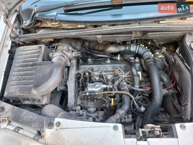 Серый Сеат Альхамбра, объемом двигателя 1.9 л и пробегом 525 тыс. км за 2700 $, фото 4 на Automoto.ua