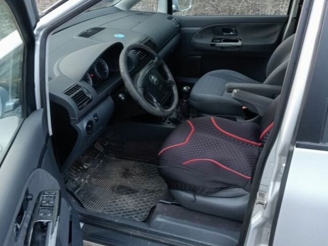 Сеат Альхамбра 2001 в Ковель на Automoto.ua Серый Сеат Альхамбра, объемом двигателя 1.9 л и пробегом 490 тыс. км за 4300 $, фото 2 на Automoto.ua