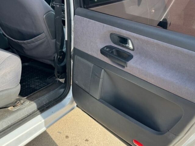 Серый Сеат Альхамбра, объемом двигателя 1.9 л и пробегом 318 тыс. км за 5500 $, фото 3 на Automoto.ua