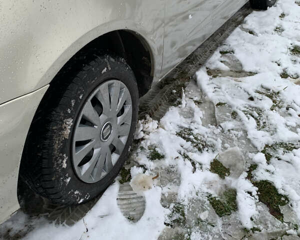 Серый Сеат Альхамбра, объемом двигателя 1.9 л и пробегом 362 тыс. км за 3400 $, фото 1 на Automoto.ua