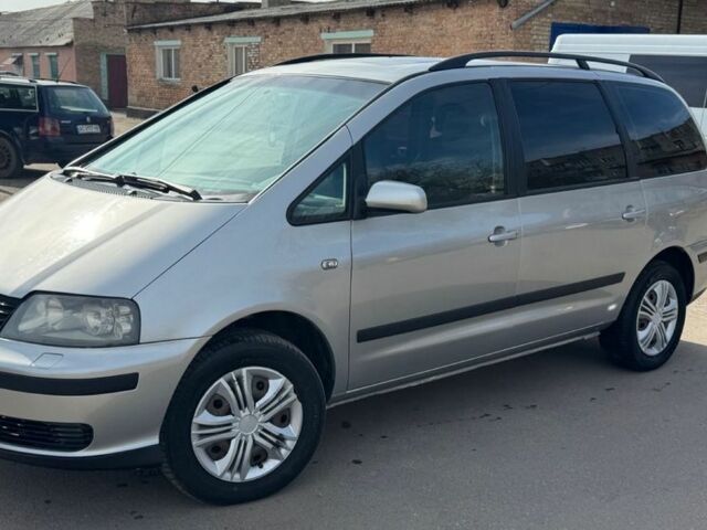 Серый Сеат Альхамбра, объемом двигателя 1.9 л и пробегом 318 тыс. км за 5500 $, фото 4 на Automoto.ua