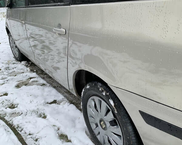 Серый Сеат Альхамбра, объемом двигателя 1.9 л и пробегом 362 тыс. км за 3400 $, фото 2 на Automoto.ua