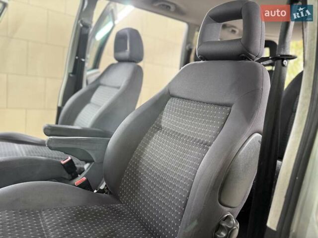 Сірий Сеат Альхамбра, об'ємом двигуна 1.9 л та пробігом 290 тис. км за 5950 $, фото 28 на Automoto.ua