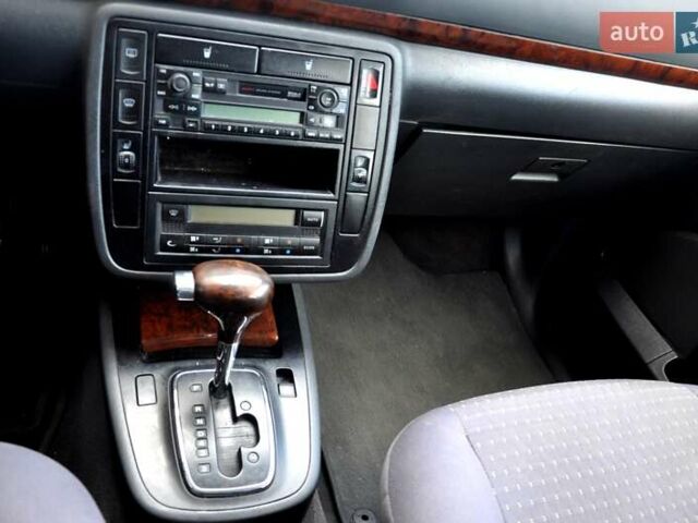 Сірий Сеат Альхамбра, об'ємом двигуна 1.9 л та пробігом 300 тис. км за 4999 $, фото 31 на Automoto.ua