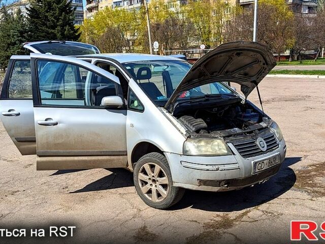 Серый Сеат Альхамбра, объемом двигателя 1.9 л и пробегом 287 тыс. км за 2000 $, фото 1 на Automoto.ua