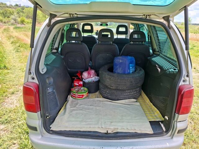 Серый Сеат Альхамбра, объемом двигателя 1.9 л и пробегом 500 тыс. км за 2373 $, фото 6 на Automoto.ua