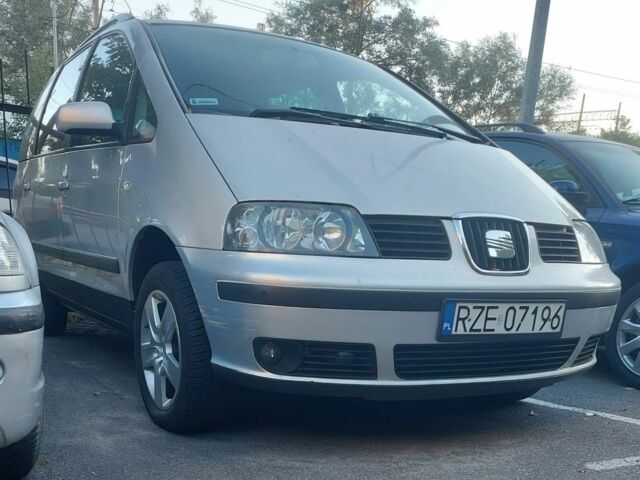 Сеат Альхамбра 2004 в Киеве на Automoto.ua Серый Сеат Альхамбра, объемом двигателя 1.9 л и пробегом 275 тыс. км за 2695 $, фото 3 на Automoto.ua