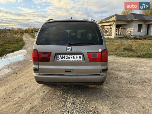 Сеат Альхамбра 2005 в Житомире на Automoto.ua Серый Сеат Альхамбра, объемом двигателя 1.9 л и пробегом 378 тыс. км за 4800 $, фото 4 на Automoto.ua
