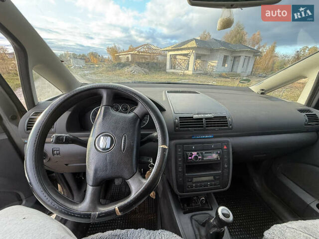 Сеат Альхамбра 2005 в Житомире на Automoto.ua Серый Сеат Альхамбра, объемом двигателя 1.9 л и пробегом 378 тыс. км за 4800 $, фото 9 на Automoto.ua