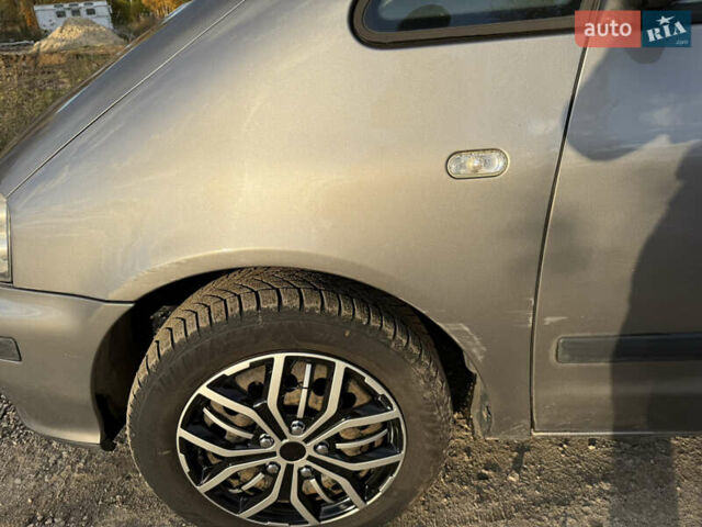 Сеат Альхамбра 2005 в Житомире на Automoto.ua Серый Сеат Альхамбра, объемом двигателя 1.9 л и пробегом 378 тыс. км за 4800 $, фото 12 на Automoto.ua