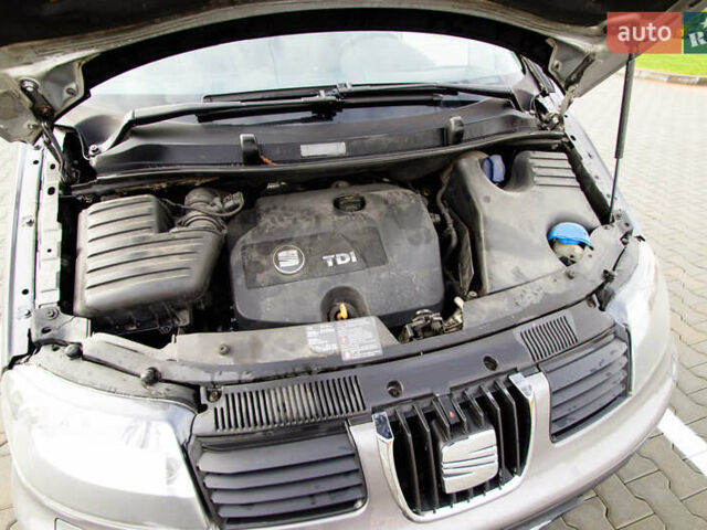 Серый Сеат Альхамбра, объемом двигателя 1.9 л и пробегом 284 тыс. км за 6700 $, фото 25 на Automoto.ua