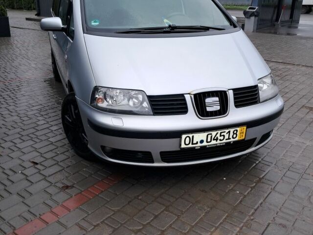 Серый Сеат Альхамбра, объемом двигателя 1.9 л и пробегом 330 тыс. км за 3000 $, фото 1 на Automoto.ua