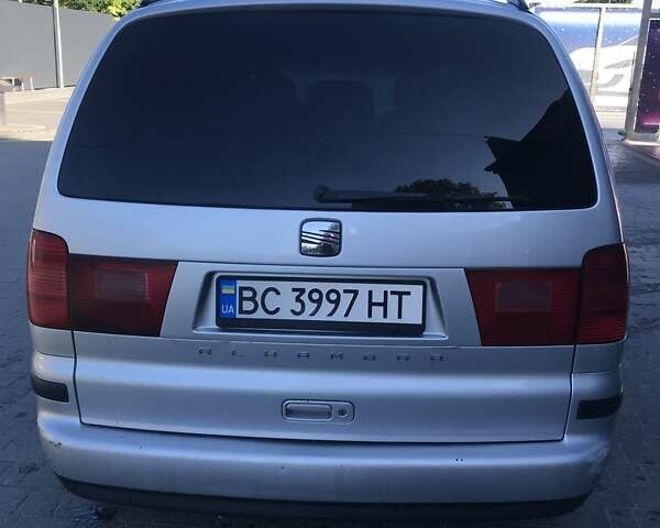 Серый Сеат Альхамбра, объемом двигателя 2 л и пробегом 192 тыс. км за 5000 $, фото 3 на Automoto.ua