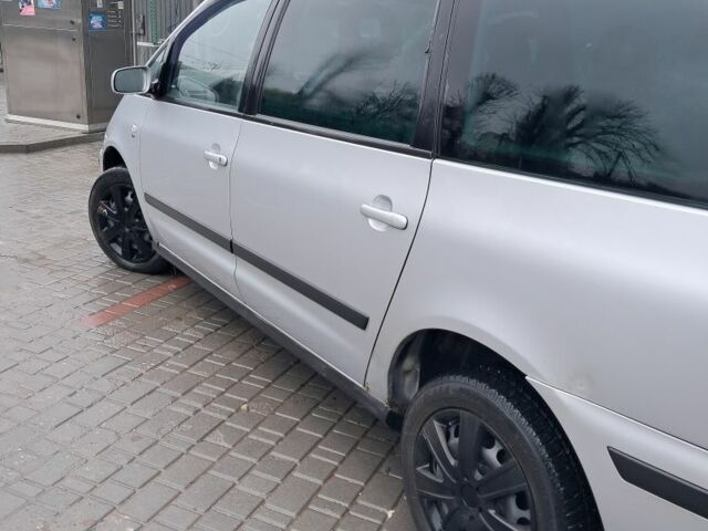 Серый Сеат Альхамбра, объемом двигателя 1.9 л и пробегом 330 тыс. км за 3000 $, фото 4 на Automoto.ua