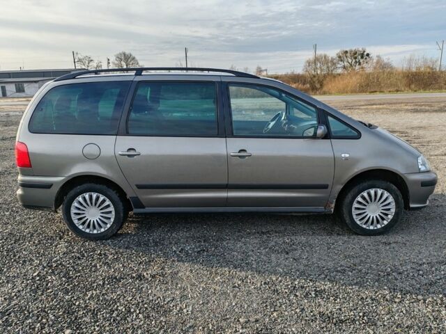 Серый Сеат Альхамбра, объемом двигателя 2 л и пробегом 280 тыс. км за 5600 $, фото 8 на Automoto.ua