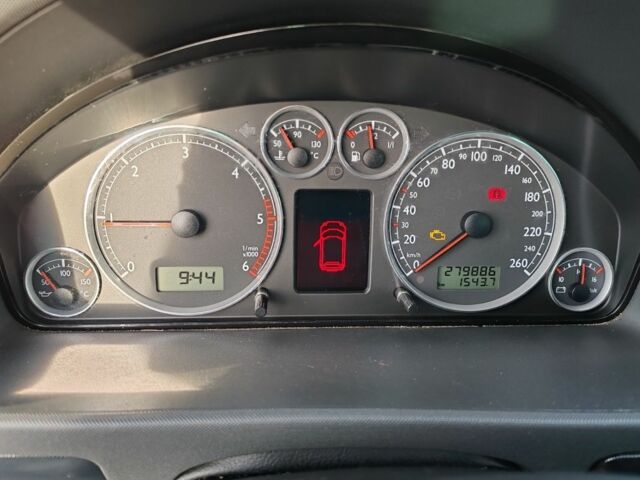 Серый Сеат Альхамбра, объемом двигателя 2 л и пробегом 280 тыс. км за 5600 $, фото 16 на Automoto.ua