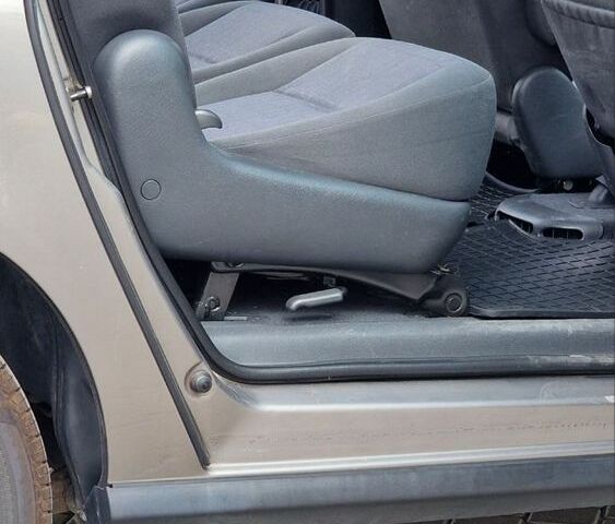 Серый Сеат Альхамбра, объемом двигателя 1.8 л и пробегом 158 тыс. км за 7600 $, фото 6 на Automoto.ua