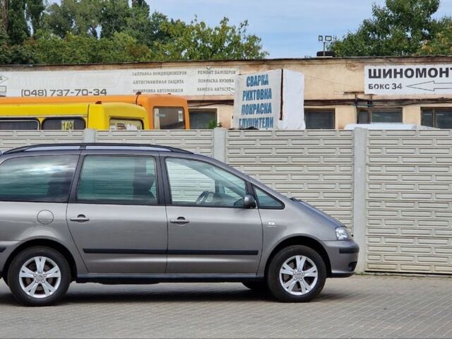 Серый Сеат Альхамбра, объемом двигателя 1.8 л и пробегом 158 тыс. км за 7600 $, фото 2 на Automoto.ua