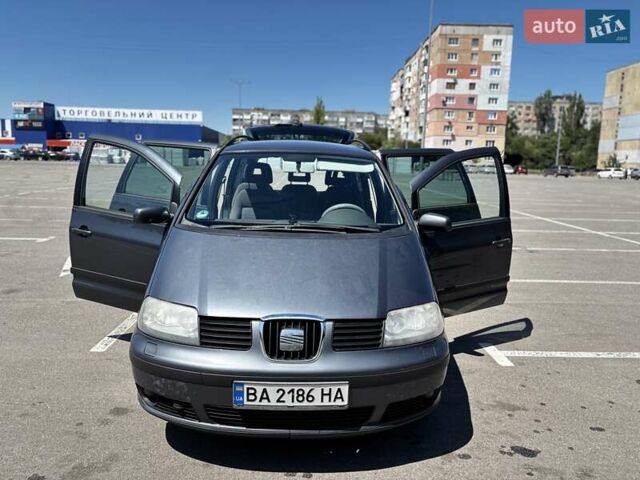 Серый Сеат Альхамбра, объемом двигателя 1.8 л и пробегом 300 тыс. км за 6600 $, фото 16 на Automoto.ua