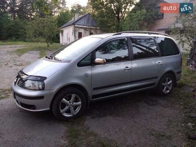 Серый Сеат Альхамбра, объемом двигателя 1.97 л и пробегом 242 тыс. км за 7500 $, фото 3 на Automoto.ua