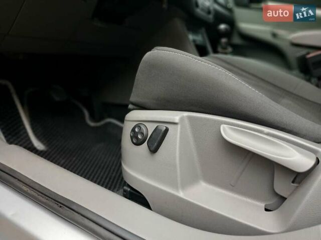 Серый Сеат Альхамбра, объемом двигателя 2 л и пробегом 320 тыс. км за 8600 $, фото 22 на Automoto.ua