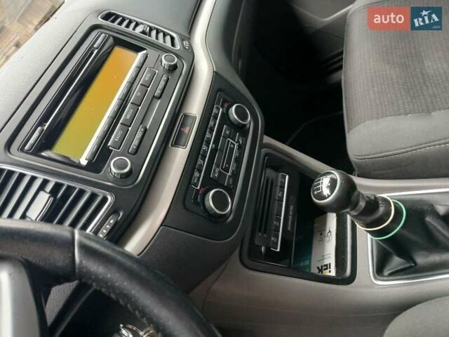 Серый Сеат Альхамбра, объемом двигателя 2 л и пробегом 320 тыс. км за 8600 $, фото 11 на Automoto.ua