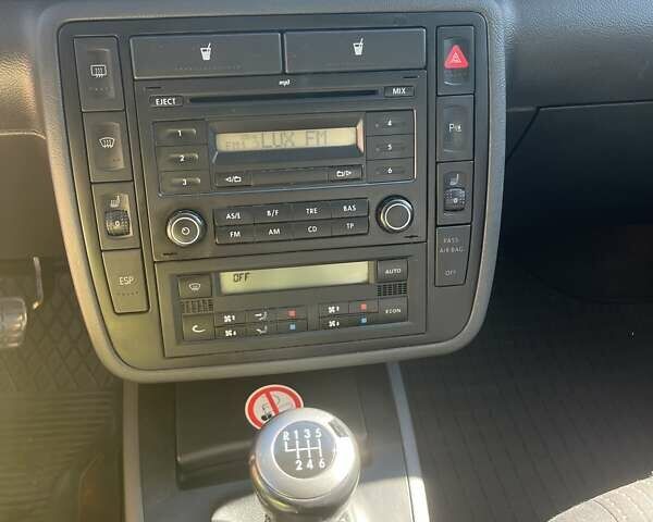 Серый Сеат Альхамбра, объемом двигателя 2 л и пробегом 220 тыс. км за 7999 $, фото 19 на Automoto.ua