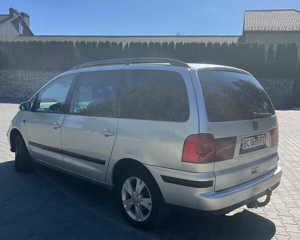 Серый Сеат Альхамбра, объемом двигателя 2 л и пробегом 220 тыс. км за 7999 $, фото 3 на Automoto.ua