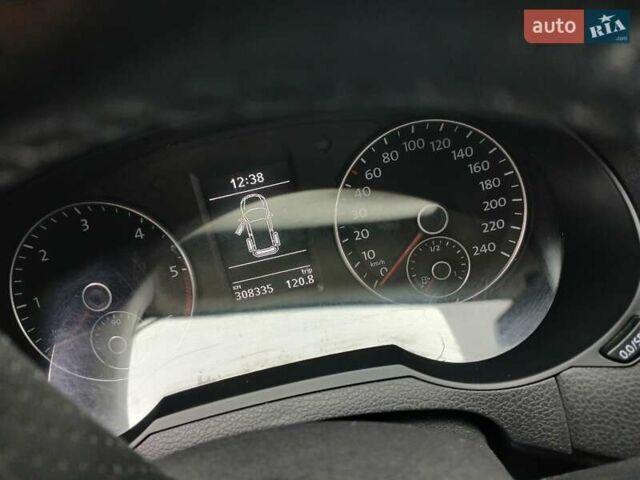 Серый Сеат Альхамбра, объемом двигателя 2 л и пробегом 320 тыс. км за 8600 $, фото 13 на Automoto.ua