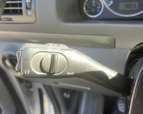 Серый Сеат Альхамбра, объемом двигателя 2 л и пробегом 220 тыс. км за 7999 $, фото 21 на Automoto.ua