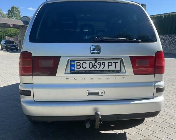 Серый Сеат Альхамбра, объемом двигателя 2 л и пробегом 220 тыс. км за 7999 $, фото 6 на Automoto.ua