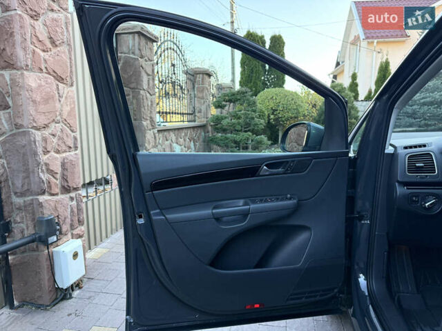 Серый Сеат Альхамбра, объемом двигателя 2 л и пробегом 194 тыс. км за 23858 $, фото 22 на Automoto.ua