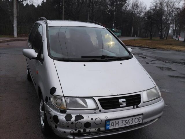 Серый Сеат Альхамбра, объемом двигателя 1.9 л и пробегом 500 тыс. км за 2400 $, фото 2 на Automoto.ua