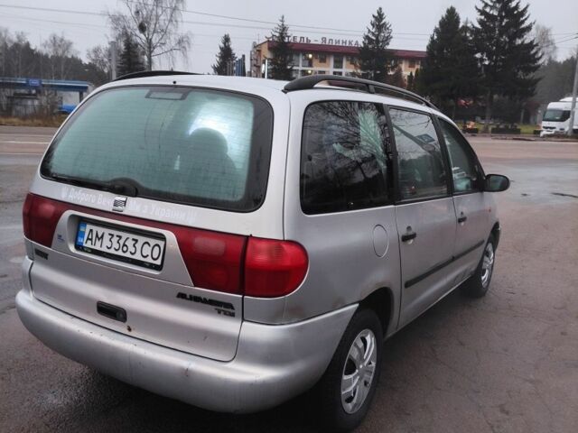 Серый Сеат Альхамбра, объемом двигателя 1.9 л и пробегом 500 тыс. км за 2400 $, фото 4 на Automoto.ua