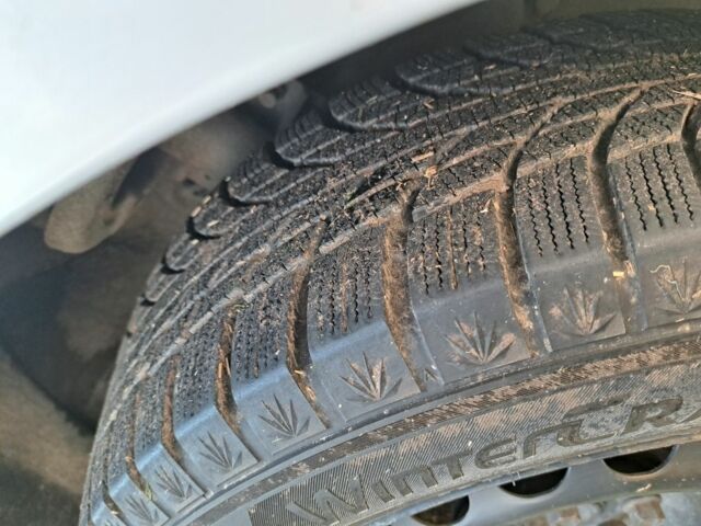 Сеат Альхамбра 2003 в Глобино на Automoto.ua Серый Сеат Альхамбра, объемом двигателя 0 л и пробегом 349 тыс. км за 2679 $, фото 6 на Automoto.ua