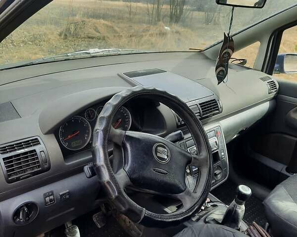 Синий Сеат Альхамбра, объемом двигателя 2 л и пробегом 503 тыс. км за 2200 $, фото 5 на Automoto.ua