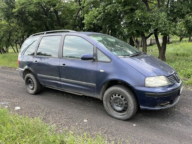 Синий Сеат Альхамбра, объемом двигателя 0 л и пробегом 300 тыс. км за 2750 $, фото 3 на Automoto.ua