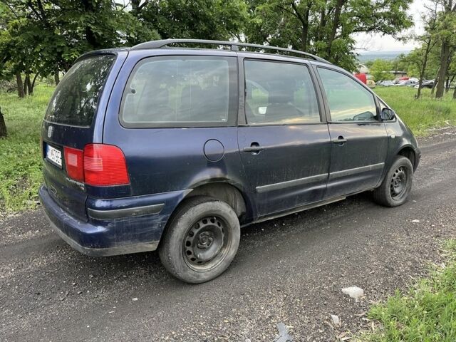 Синий Сеат Альхамбра, объемом двигателя 0 л и пробегом 300 тыс. км за 2750 $, фото 5 на Automoto.ua