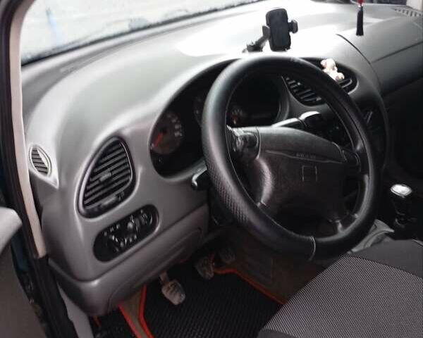 Зеленый Сеат Альхамбра, объемом двигателя 1.9 л и пробегом 327 тыс. км за 2800 $, фото 4 на Automoto.ua