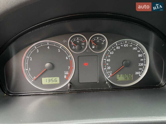 Зелений Сеат Альхамбра, об'ємом двигуна 2 л та пробігом 319 тис. км за 4200 $, фото 6 на Automoto.ua