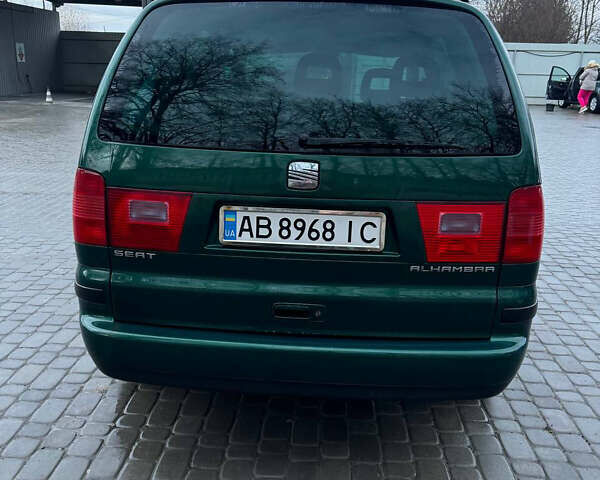Зелений Сеат Альхамбра, об'ємом двигуна 2 л та пробігом 319 тис. км за 4200 $, фото 3 на Automoto.ua