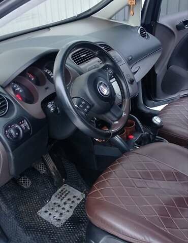 Черный Сеат Алтеа Фритрэк, объемом двигателя 1.98 л и пробегом 282 тыс. км за 7300 $, фото 13 на Automoto.ua