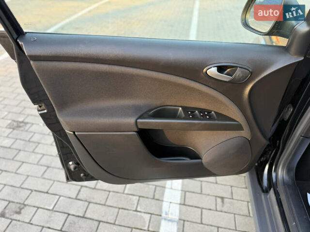 Черный Сеат Алтеа Фритрэк, объемом двигателя 2 л и пробегом 160 тыс. км за 9500 $, фото 28 на Automoto.ua