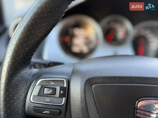 Черный Сеат Алтеа Фритрэк, объемом двигателя 2 л и пробегом 160 тыс. км за 9500 $, фото 16 на Automoto.ua